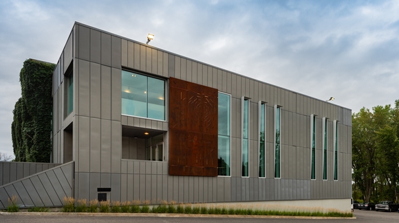 86_md~v~exterieur-salle-aline-dallaire